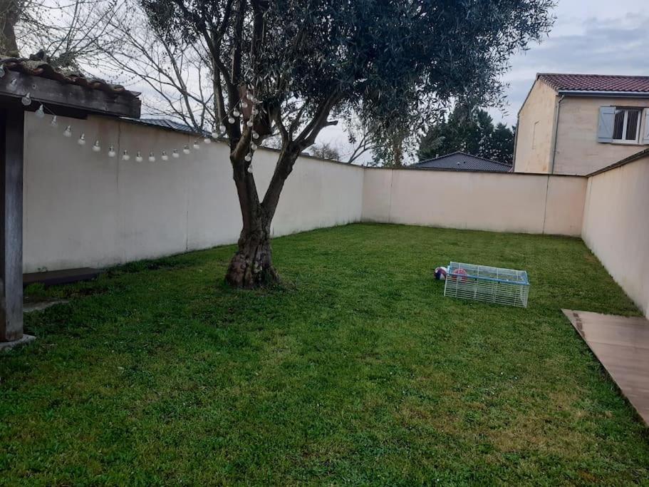 Villa Le Petit Nid Saint-Loubès Esterno foto